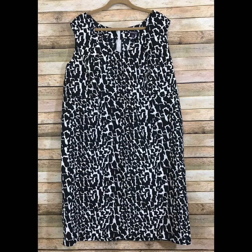Roaman's B&W Sleeveless V Neck Dress